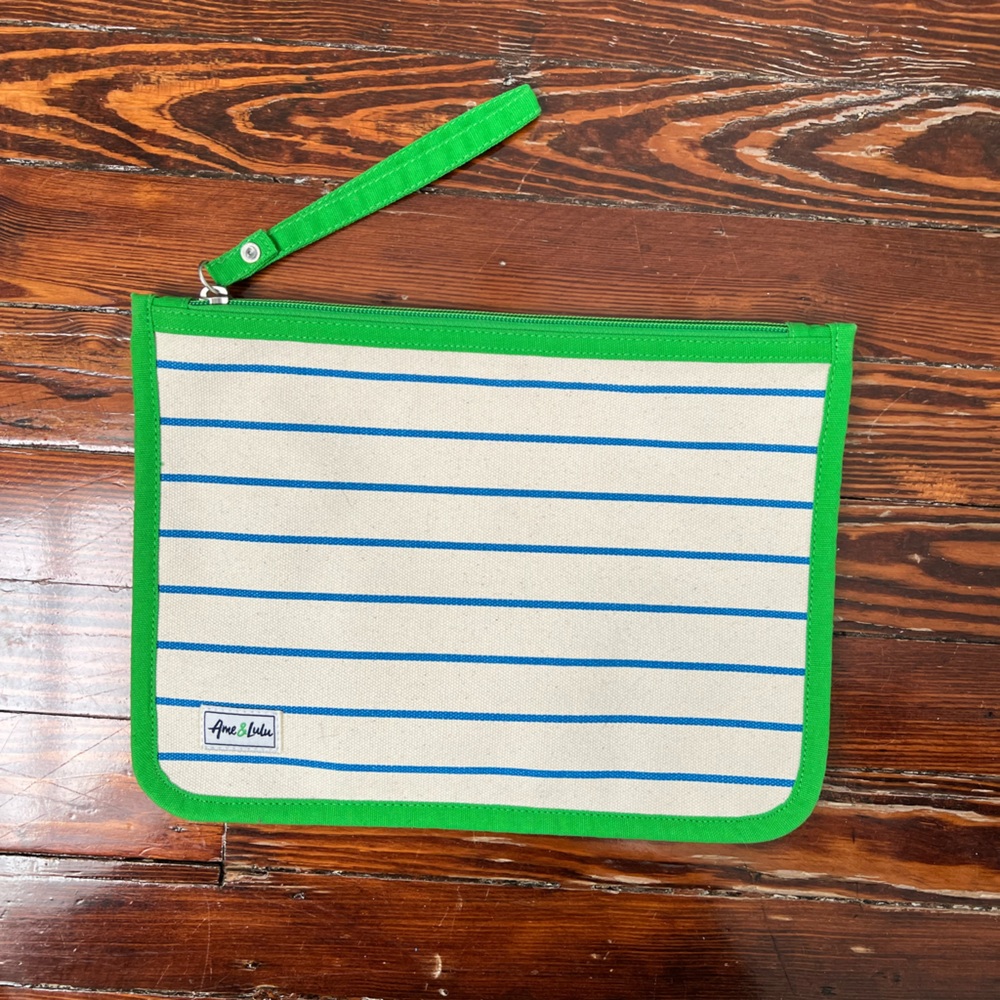 Striped Canvas Pouch with Green Trim Ame & Lulu NWOT with luggage tag